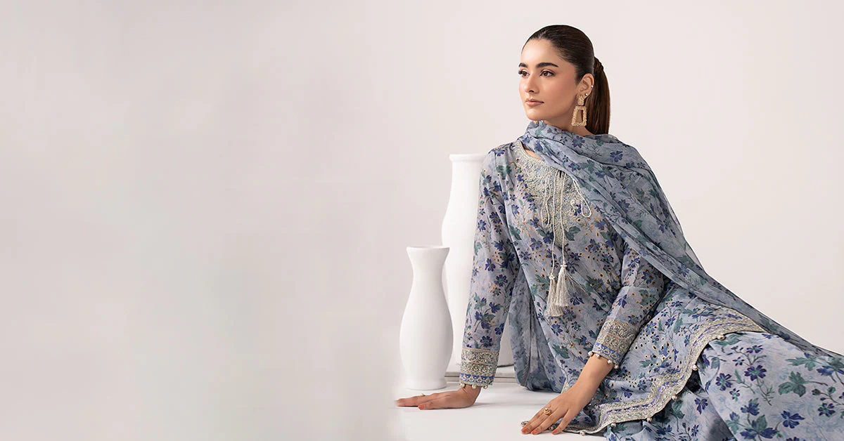 3 Piece Embroidered Lawn Suit - Image 16