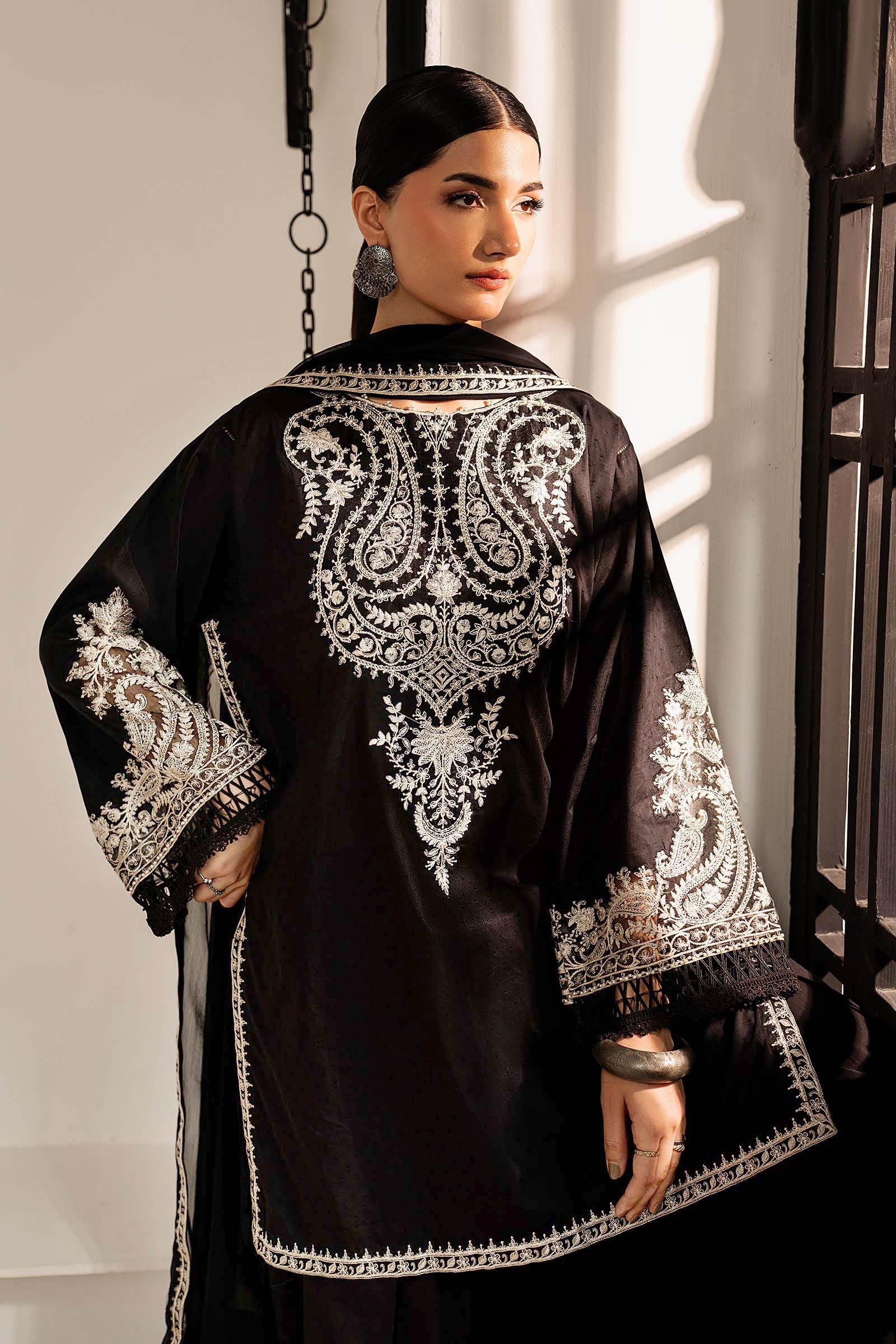 3 Piece Embroidered Dobby Lawn Suit - Image 5