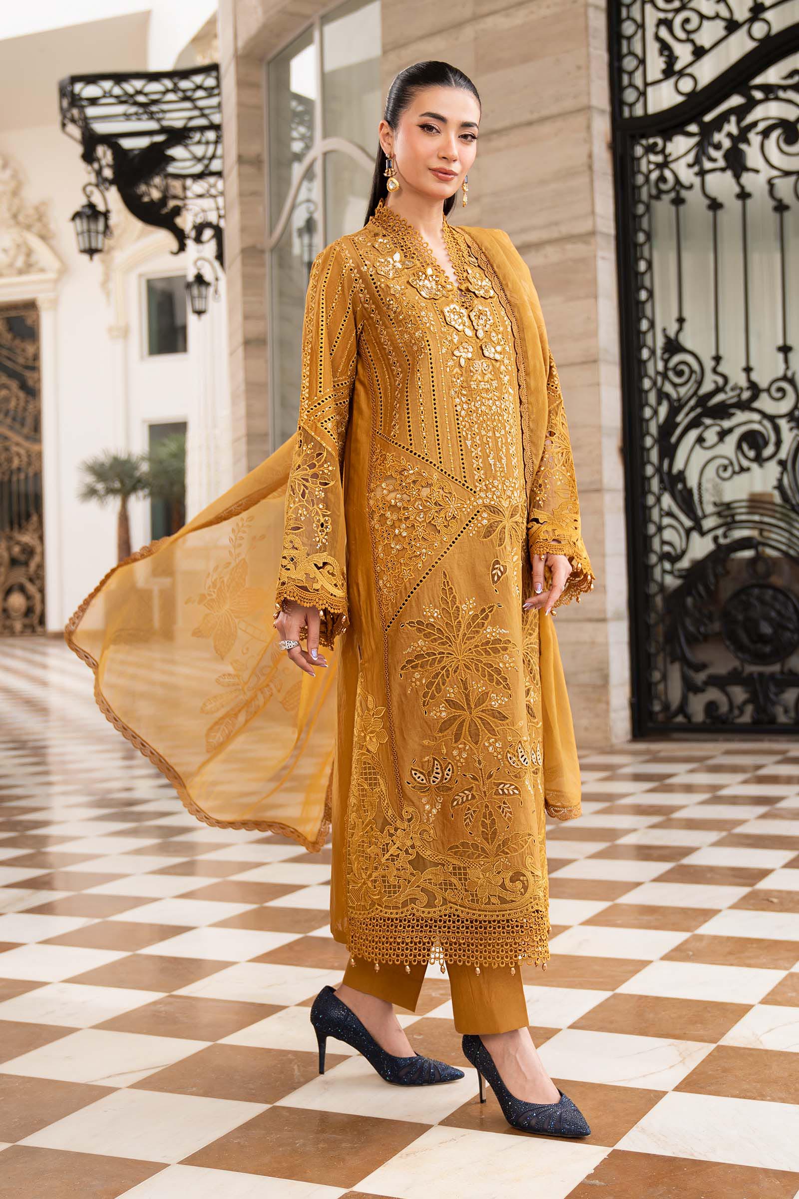 3 Piece Embroidered Lawn Suit - Image 4