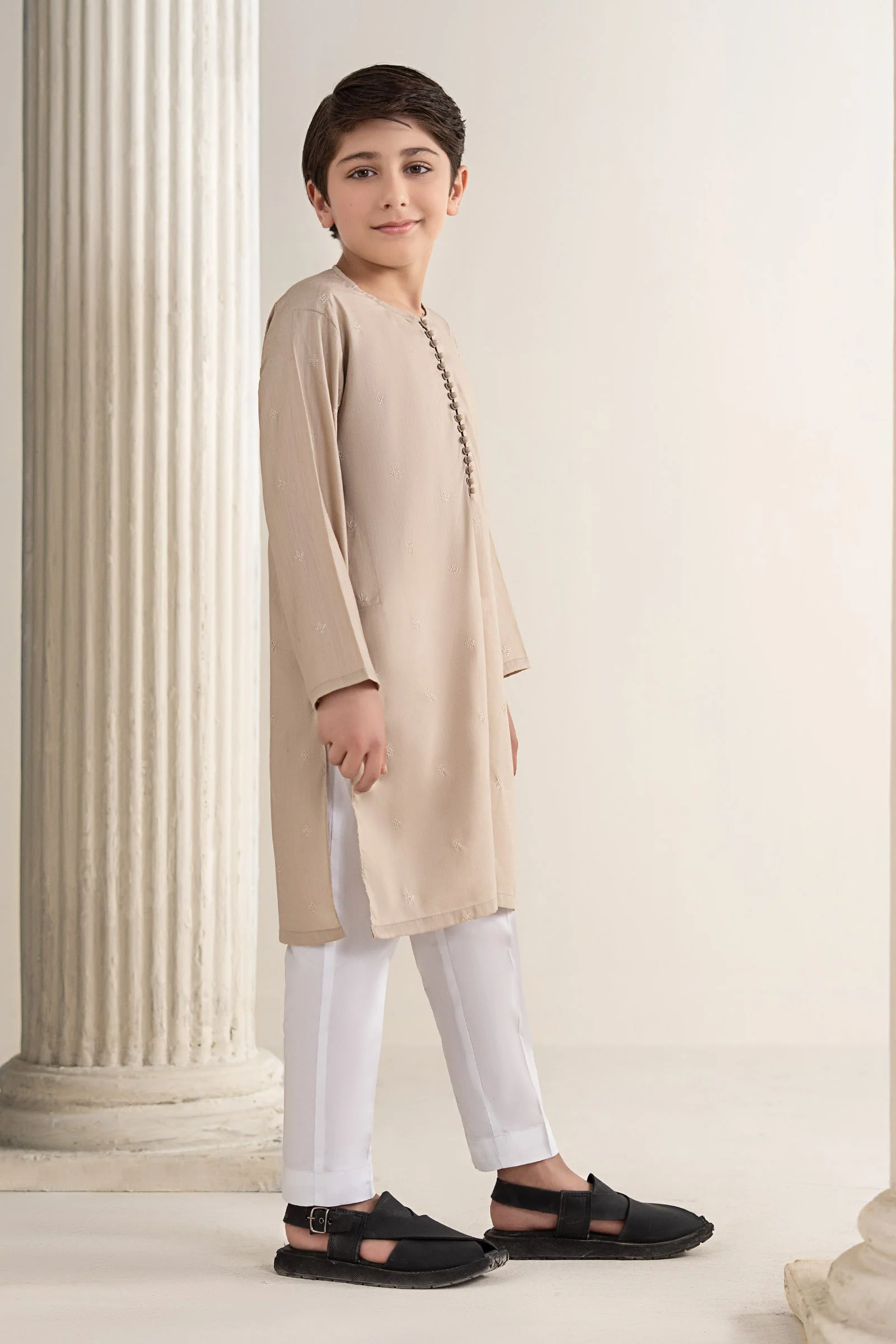 Embroidered Abalone Kurta - Image 5
