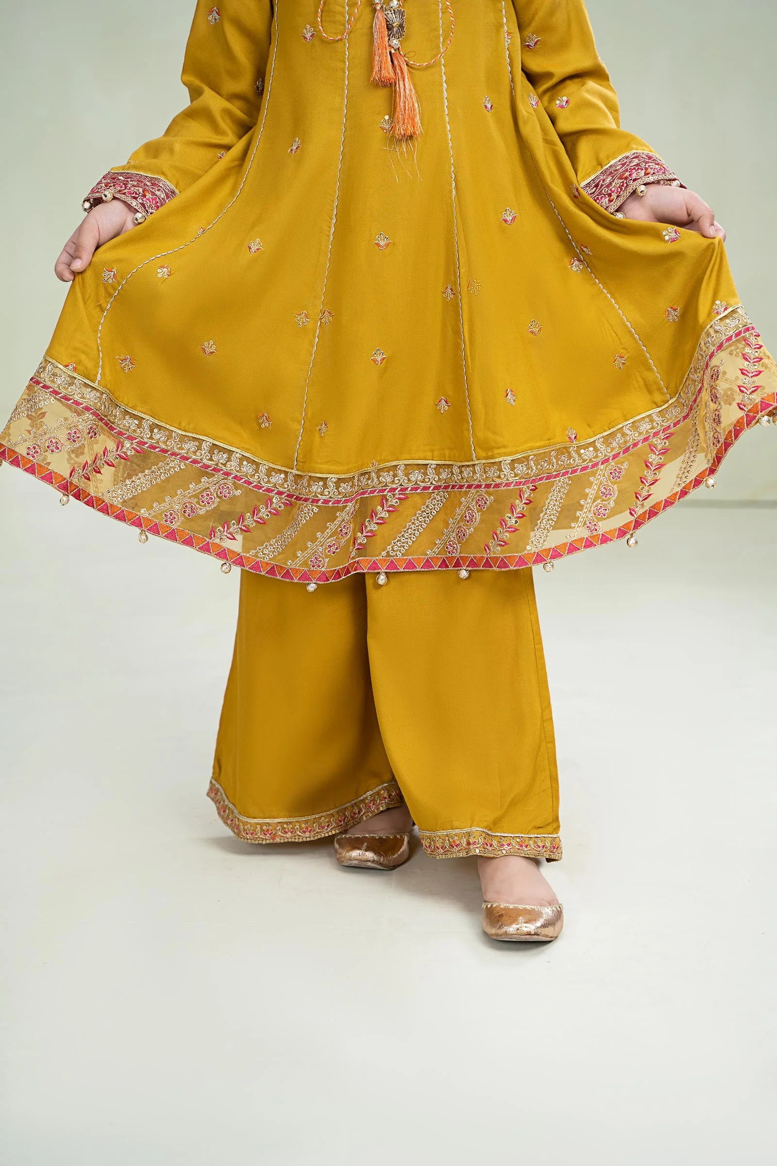 Suit Yellow MKD-W23-19 - Image 3