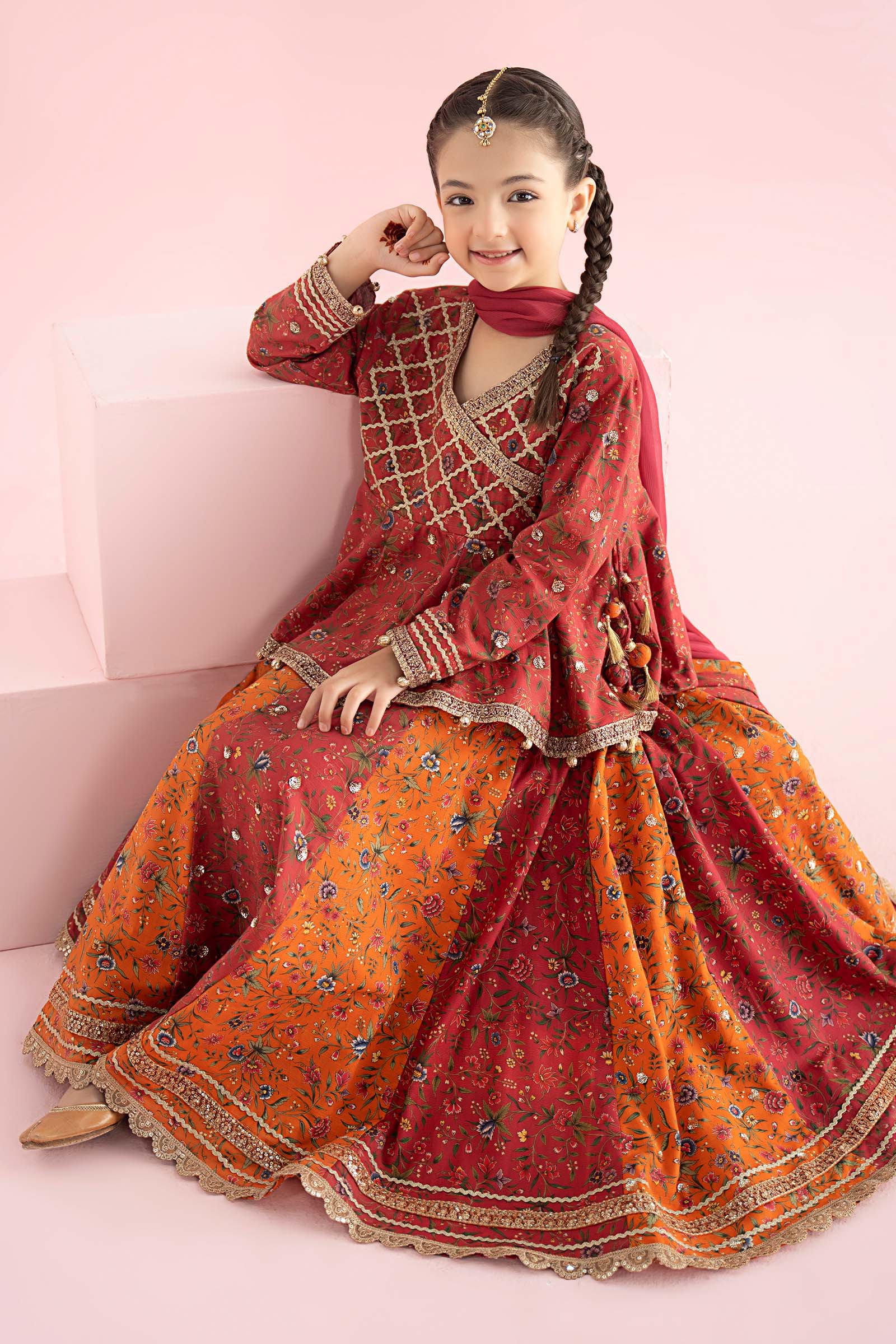 3 Piece Embroidered Khaddar Suit - Image 4