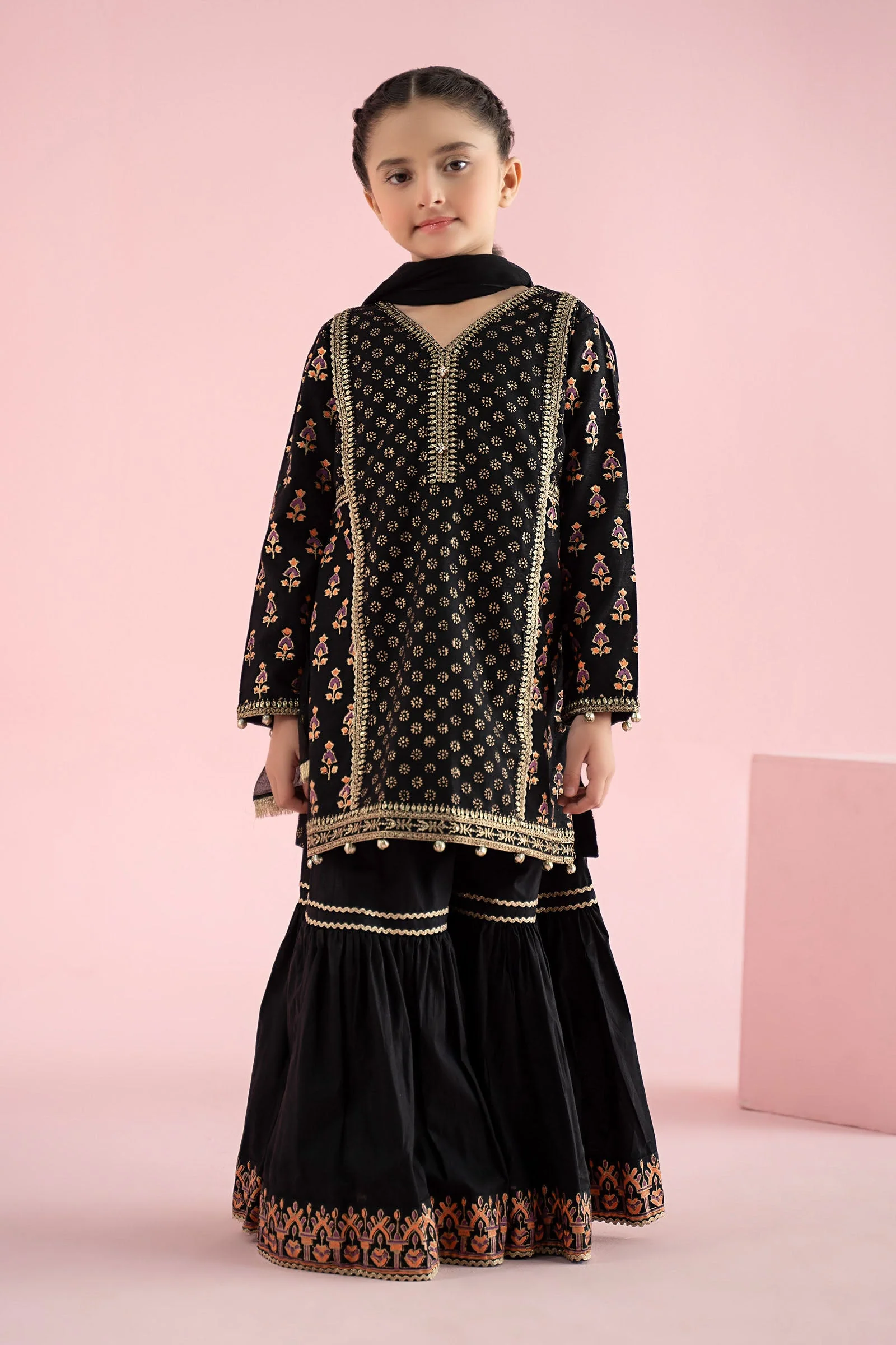 3 Piece Embroidered Karandi Suit