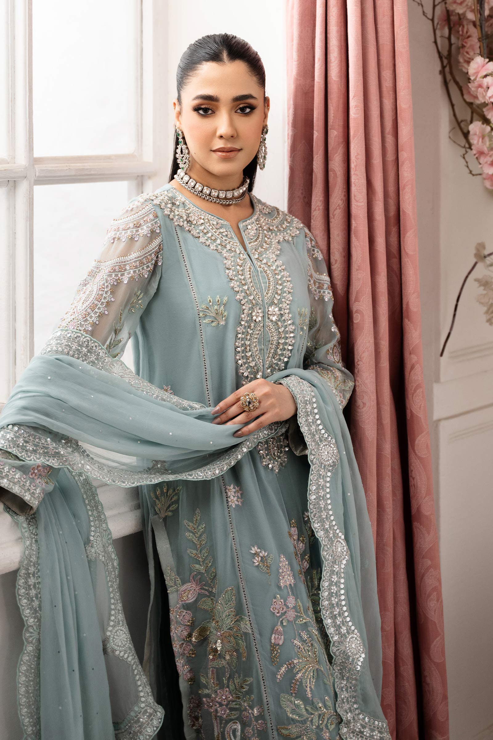 3 Piece Embroidered Chiffon Suit - Image 4