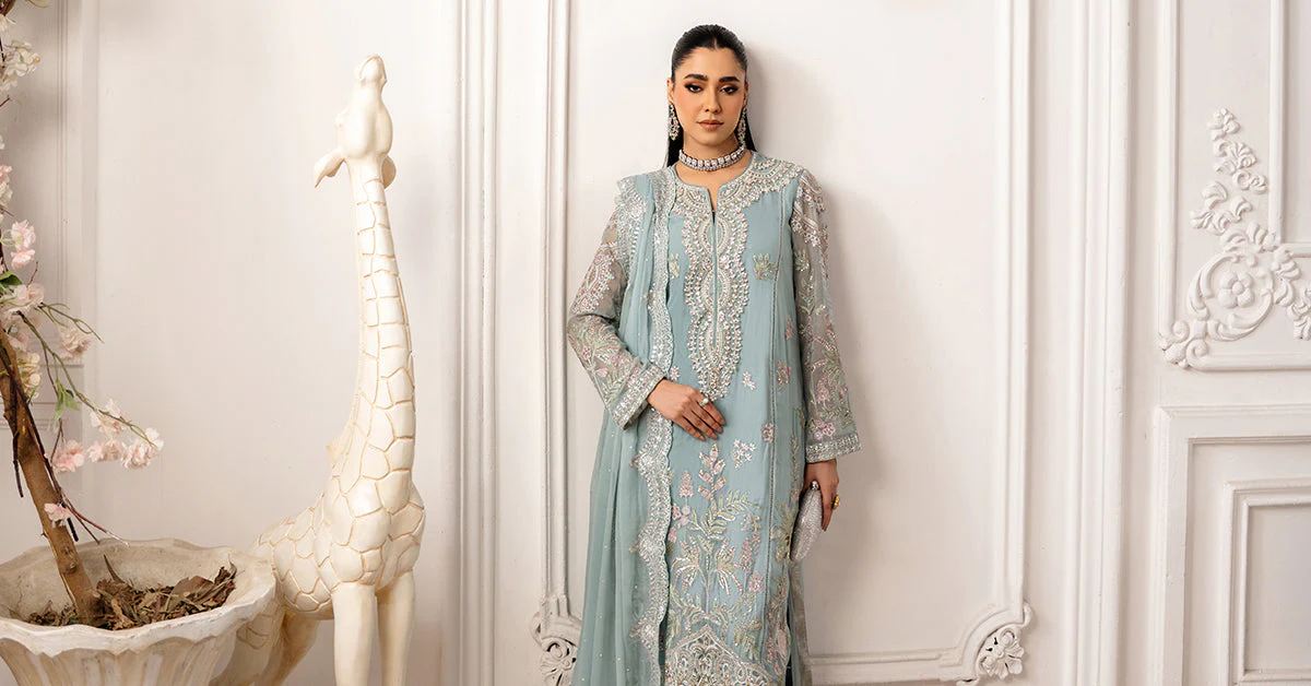 3 Piece Embroidered Chiffon Suit - Image 6